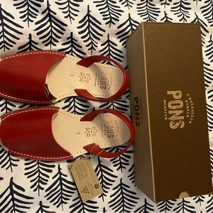 Avarcas USA| Pons Classic Style Women’s Red size 9 EU 39